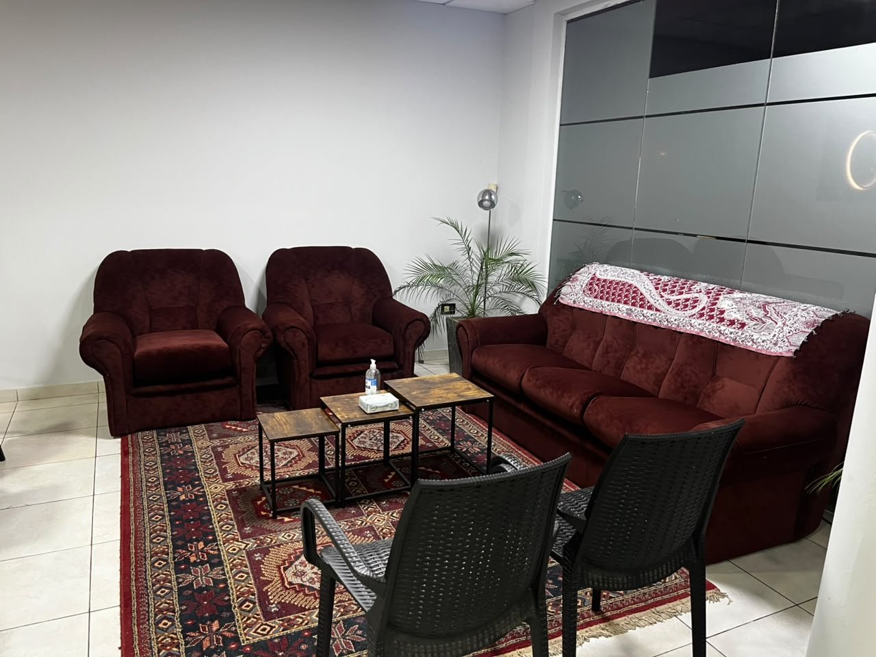 Sector de recepción y living de Espacio Mocoretá